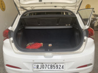 Polar White Hyundai Elite i20 Sports 1.2