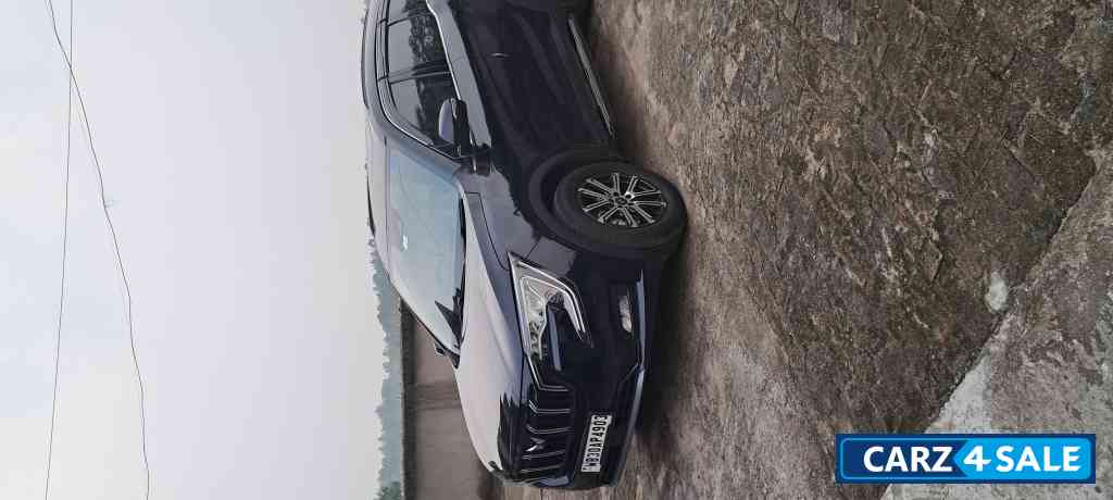 Mahindra XUV700 Ax7 petrol manual