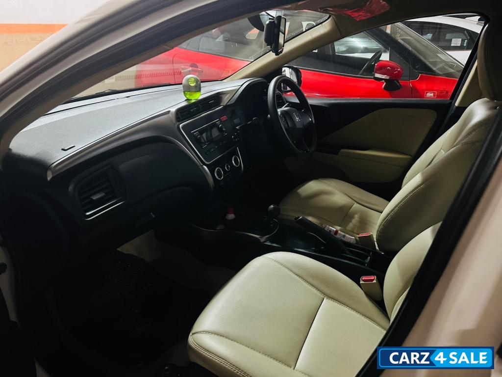 White Honda City S MT