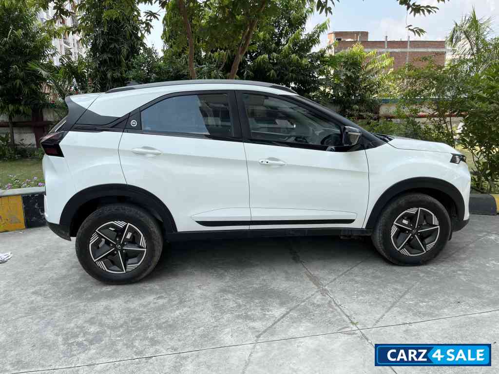 Tata Nexon Creative + s deisel
