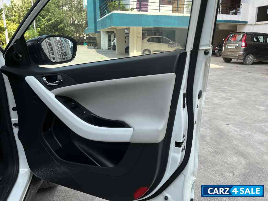 Tata Nexon Creative + s deisel