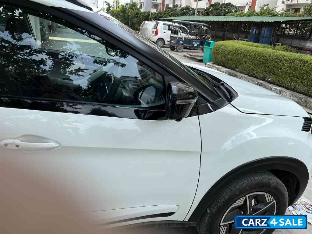 Tata Nexon Creative + s deisel