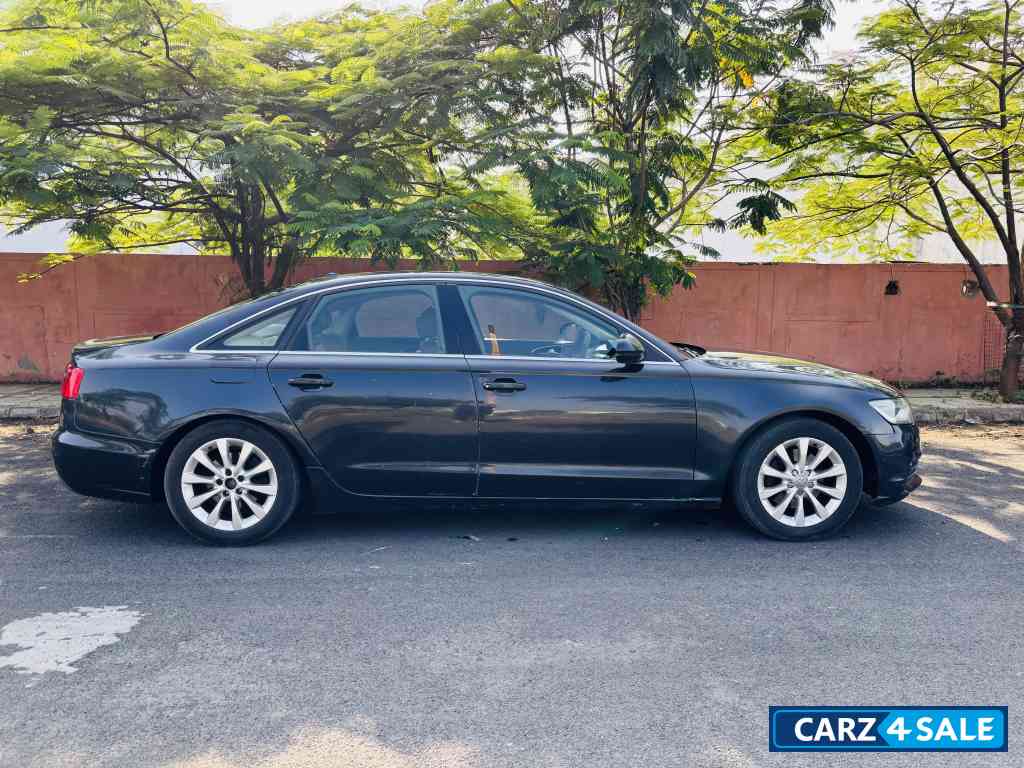 Moonshine Blue Audi A6