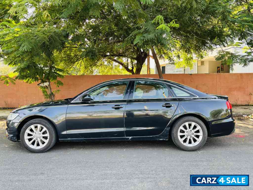 Moonshine Blue Audi A6