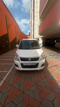 White Maruti Suzuki Wagon R Amt