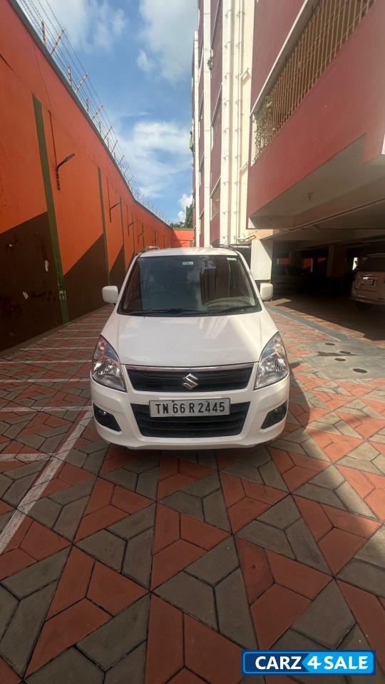 White Maruti Suzuki Wagon R Amt
