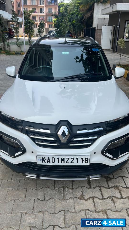 White & Black Dual Tone Renault Kwid Climber AMT Optional Dual Tone