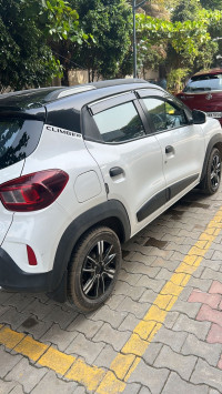 White & Black Dual Tone Renault Kwid Climber AMT Optional Dual Tone