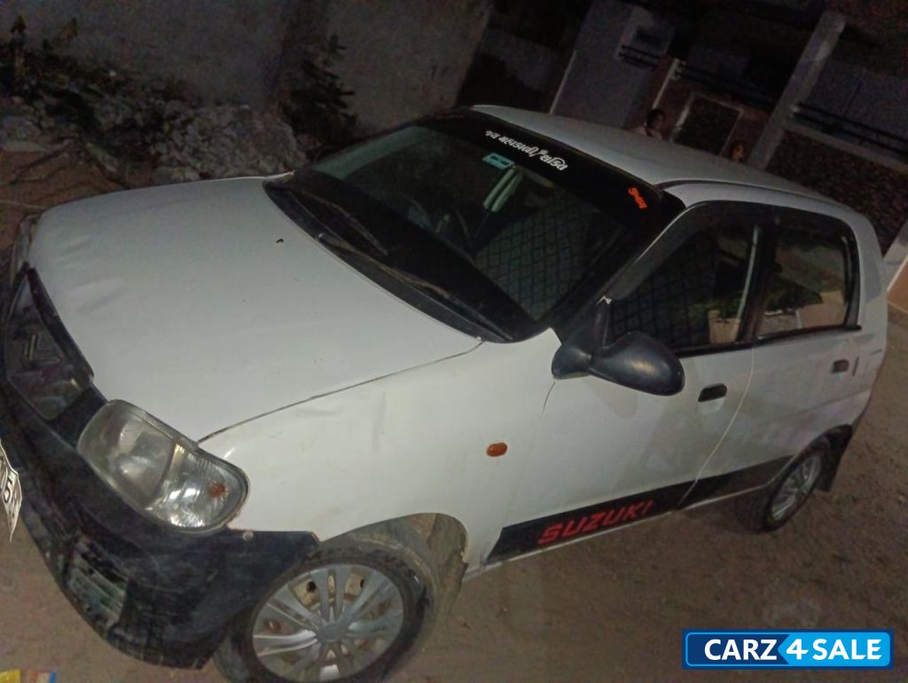 White Maruti Suzuki Alto Lxi2011