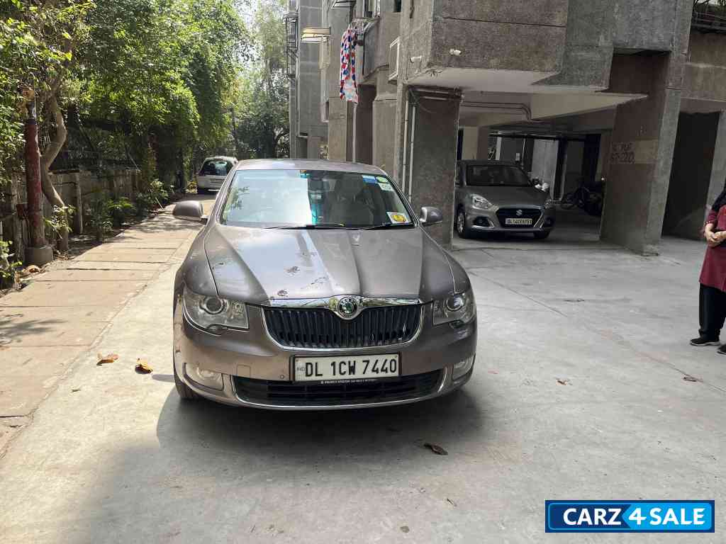 Amethyst Royal Skoda Superb 1.8 Elegance MT