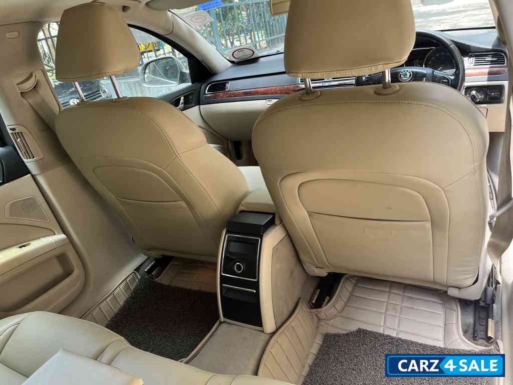 Amethyst Royal Skoda Superb 1.8 Elegance MT