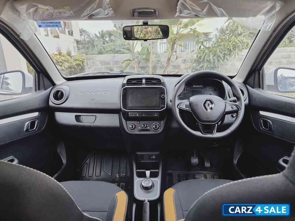 Silver Renault Kwid Climber 1.0 AMT
