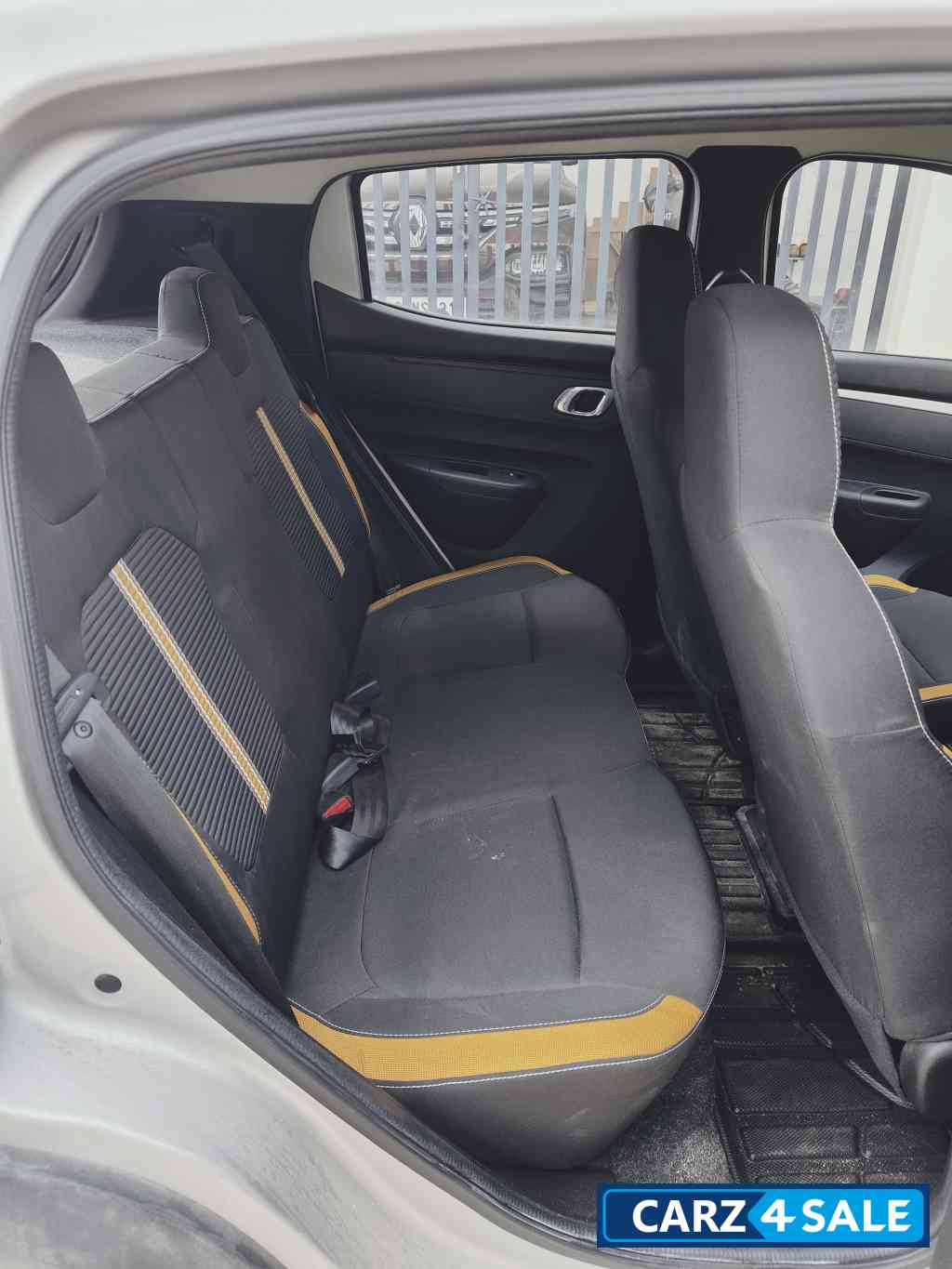 Silver Renault Kwid Climber 1.0 AMT