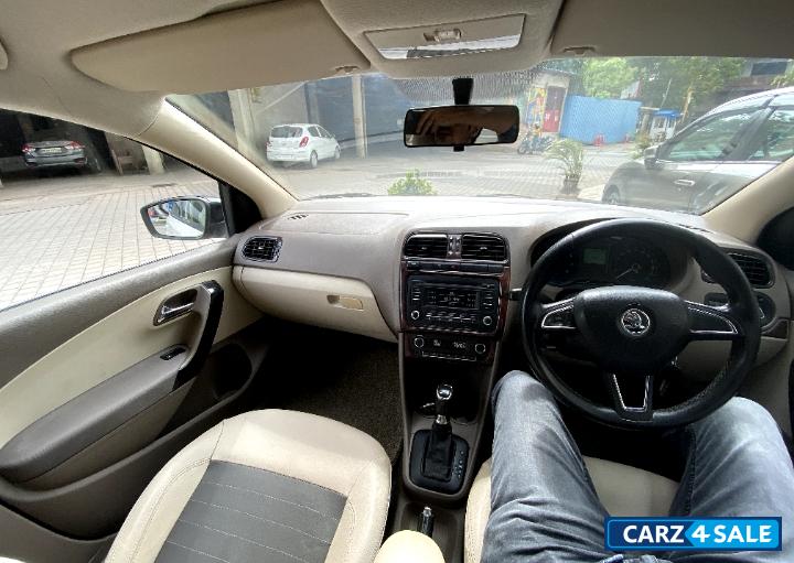 White Skoda Rapid Automatic 1.6MPI Elegance