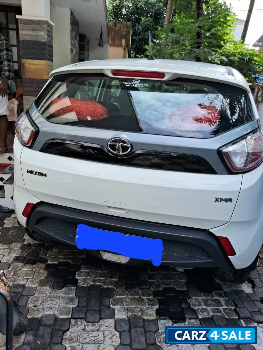 White Tata Nexon XMA