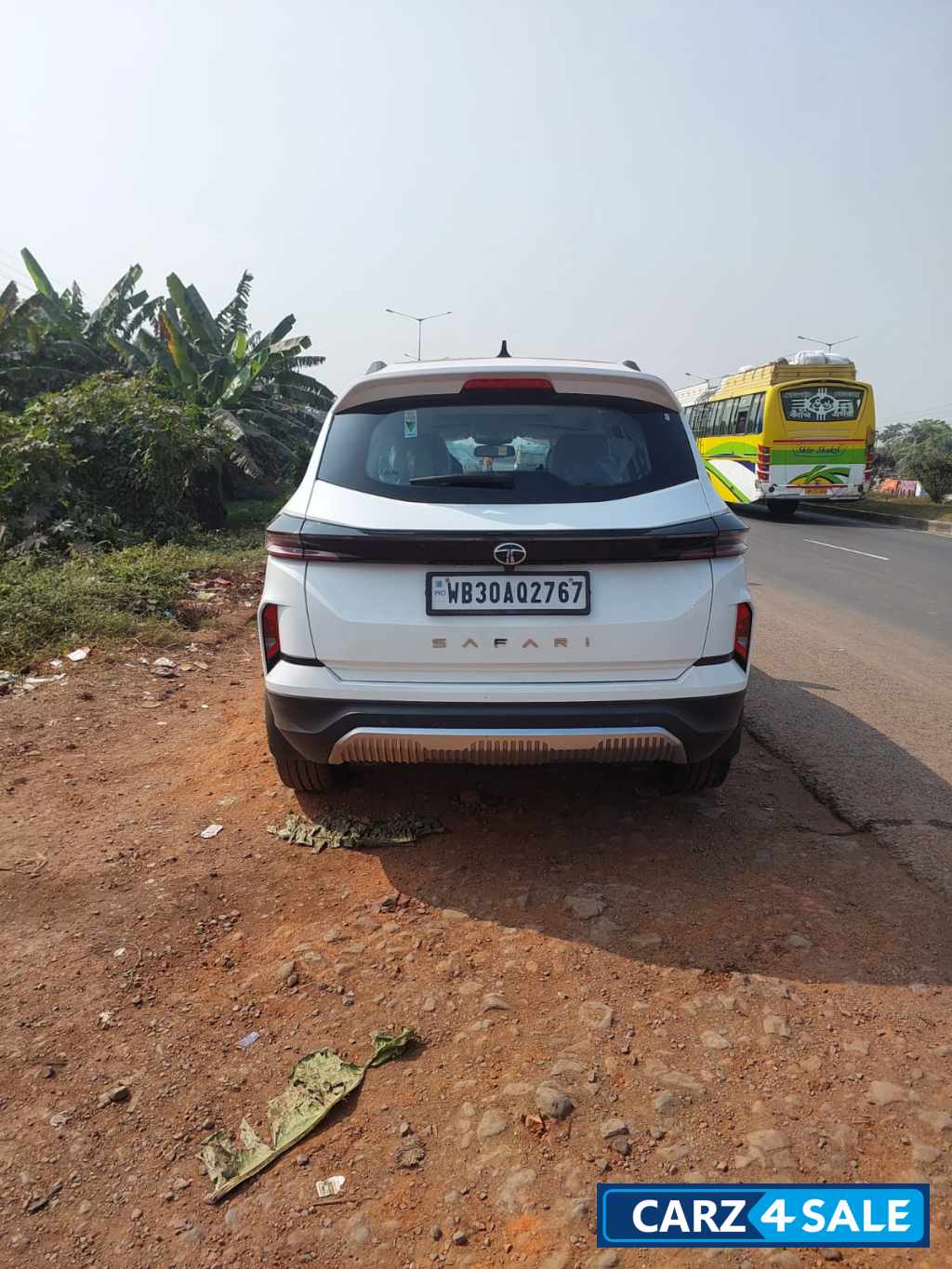 Stellar Frost Tata Safari Accomplished Dual Tone