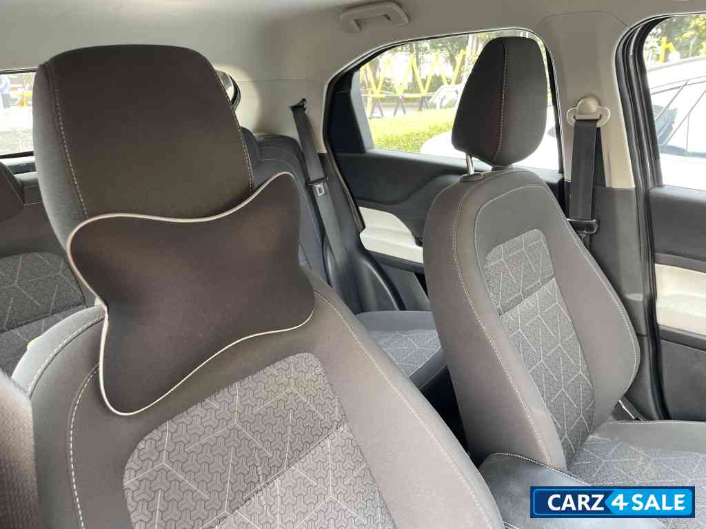 Grey Tata Punch Accomplished MT