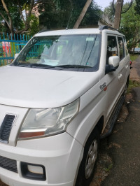 Mahindra TUV300 T6+