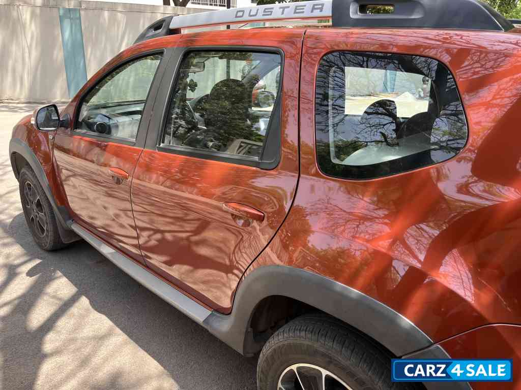 Canyane Orange Renault Duster 110 PS RXZ Diesel MT