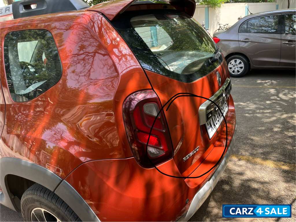 Canyane Orange Renault Duster 110 PS RXZ Diesel MT