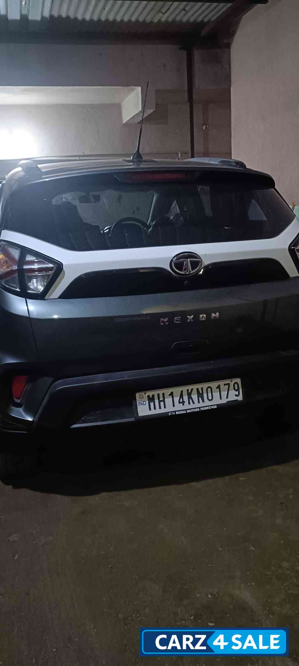 Tata Nexon XMA Petrol