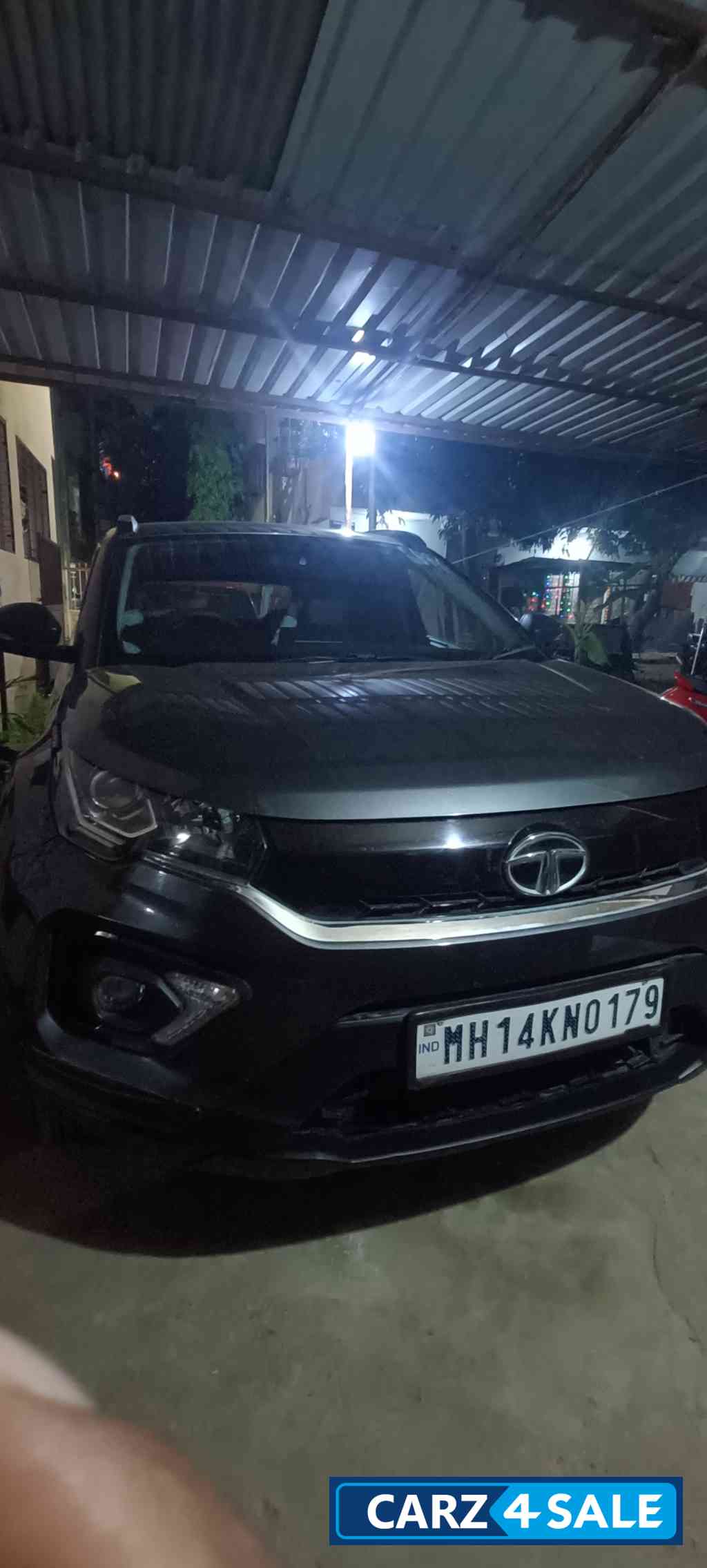 Tata Nexon XMA Petrol