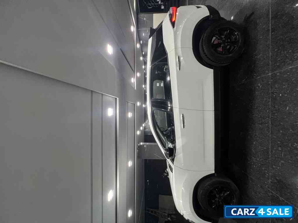 White Tata Harrier XT