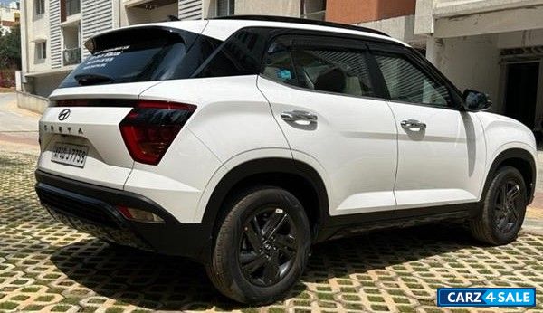 White Hyundai Creta Knight Edition