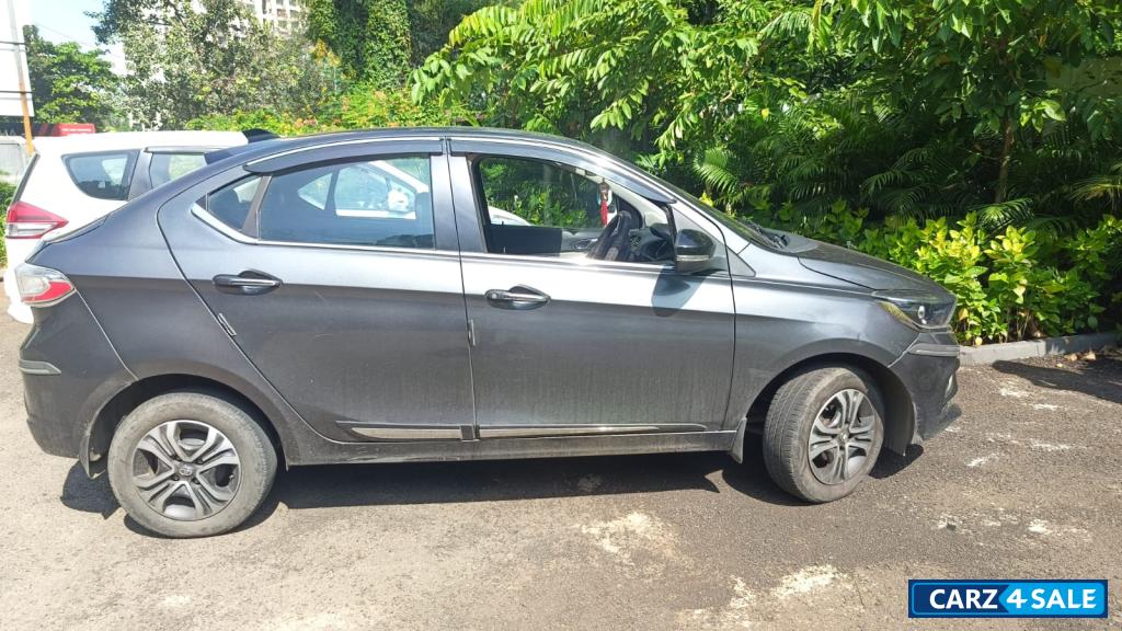 Daytona Grey Tata Tigor XZ Plus CNG