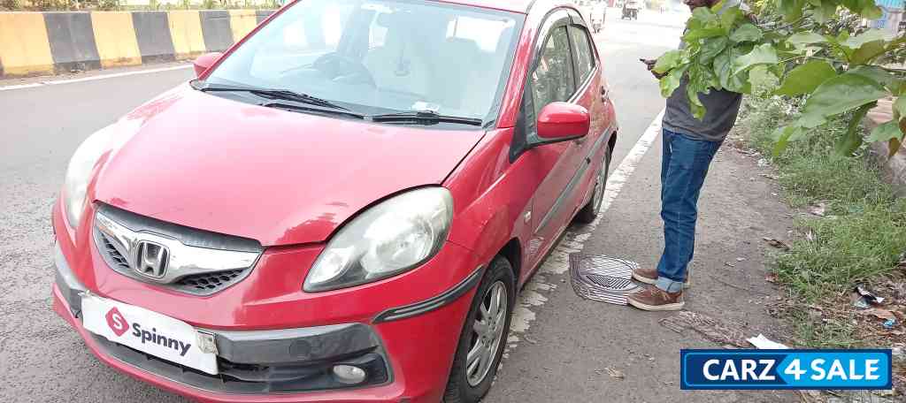 Red Honda Brio Vx MT