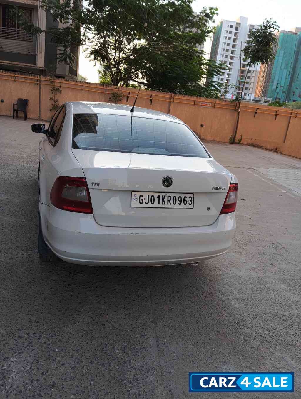 White Skoda Rapid Active TDI