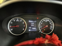 White MG Hector Plus Select