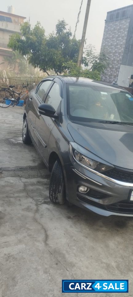 Grey Tata Tigor xz