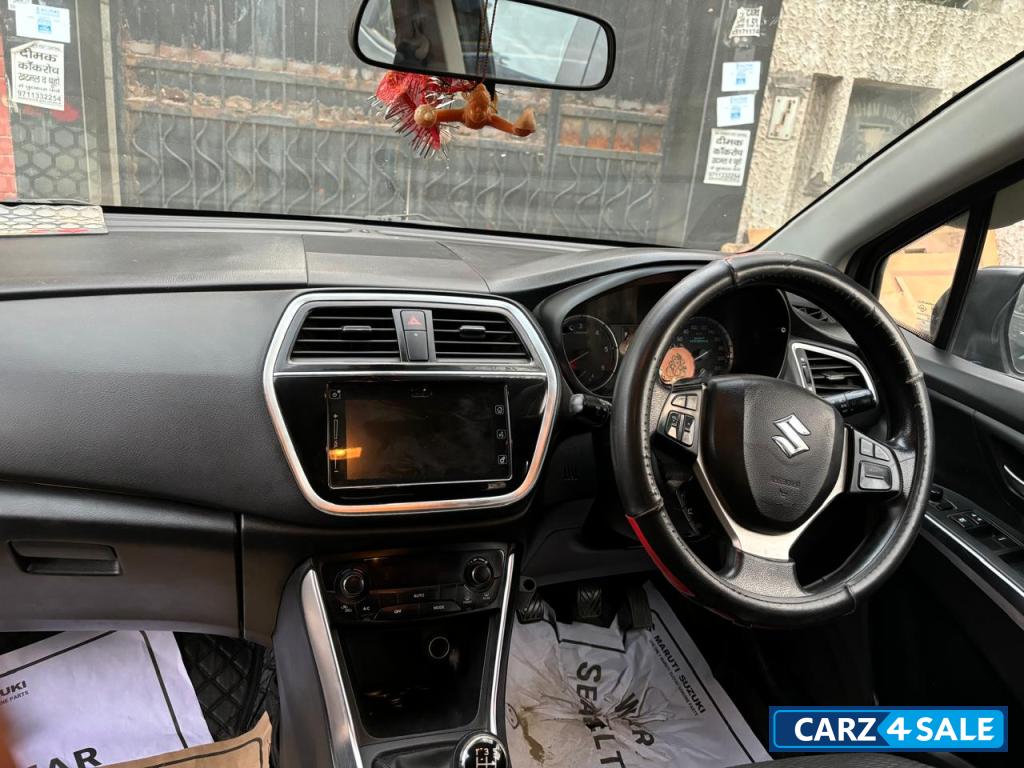 Maruti Suzuki S-Cross ZETA