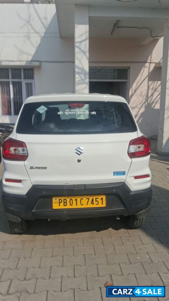 Maruti Suzuki S-Presso CNG Optional