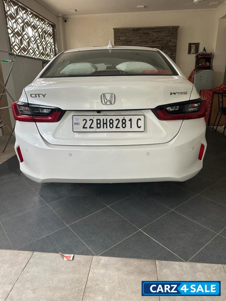 White Honda City CVT -AT