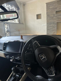 White Honda City CVT -AT