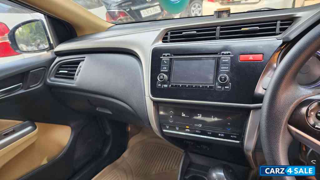 Honda City V i-dtech