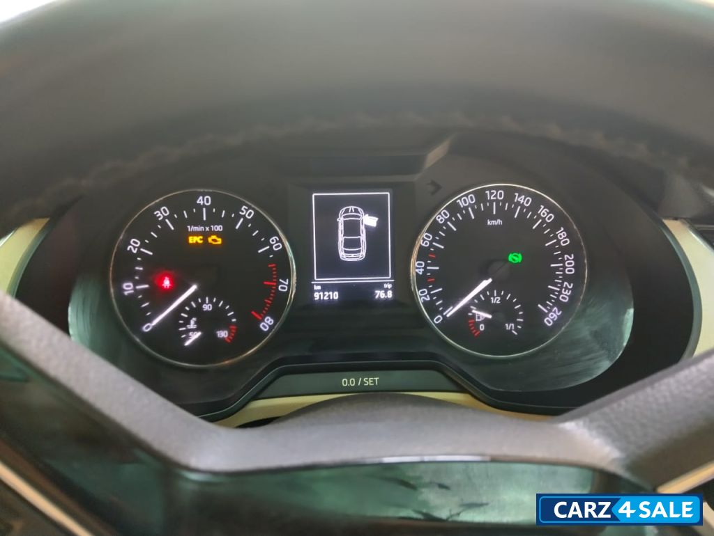 Silver Skoda Octavia 1.8 style automatic