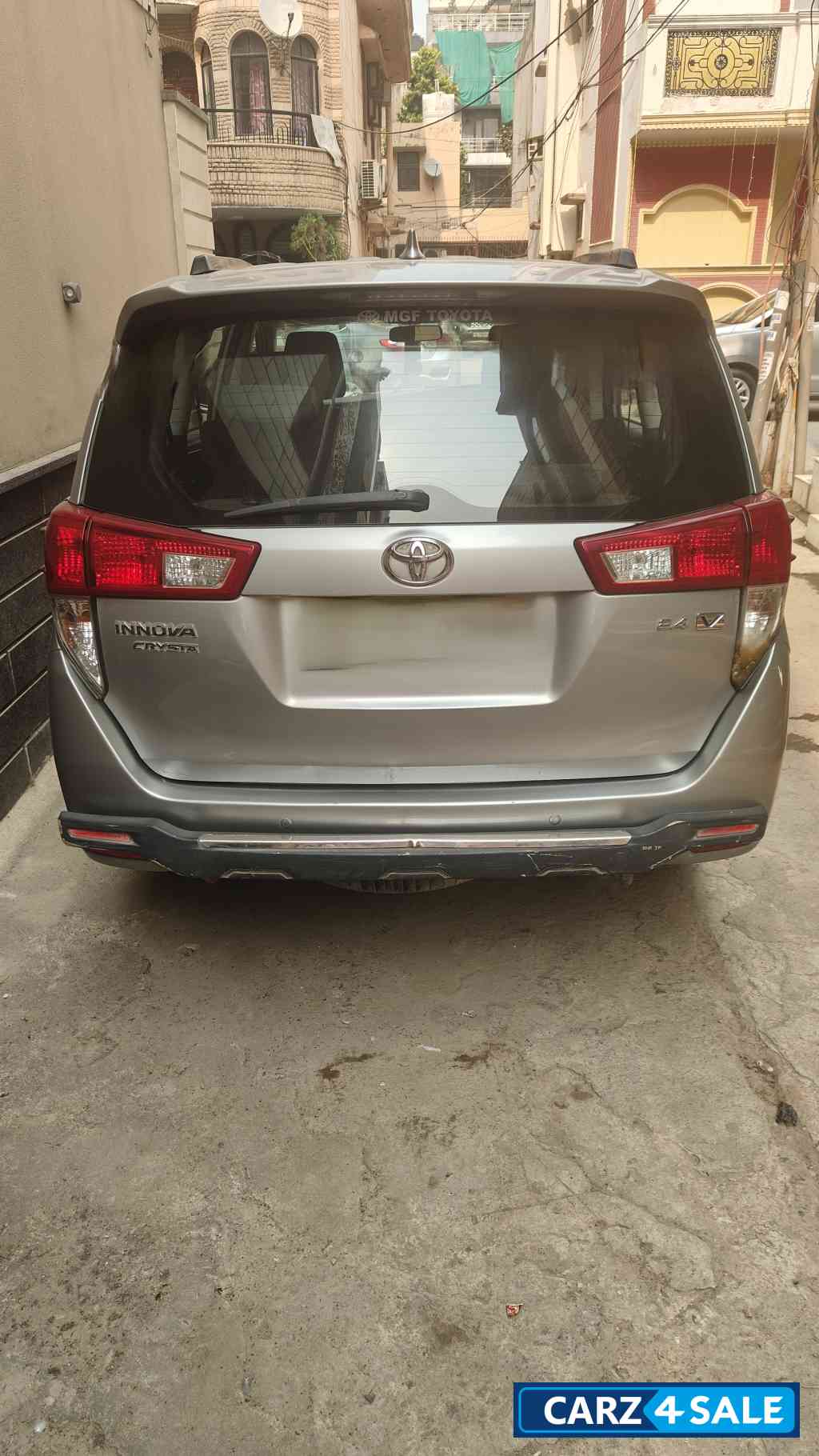 Silver Toyota Innova Crysta vx 7seater Silver Toyota Innova Crysta vx 7seater