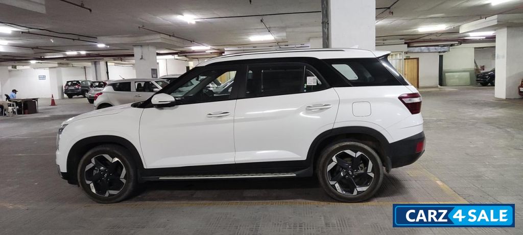 Hyundai Alcazar 2022 Hyundai Alcazar Signature (O) 7 Seater 1.5 Diesel AT