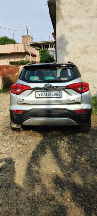 Mahindra XUV300 W8 optional