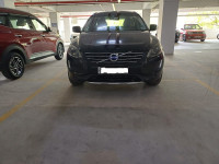 Black Sapphire Volvo XC60 D5