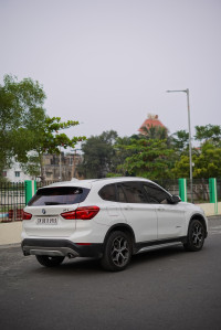 White BMW X1 sDrive X-Line
