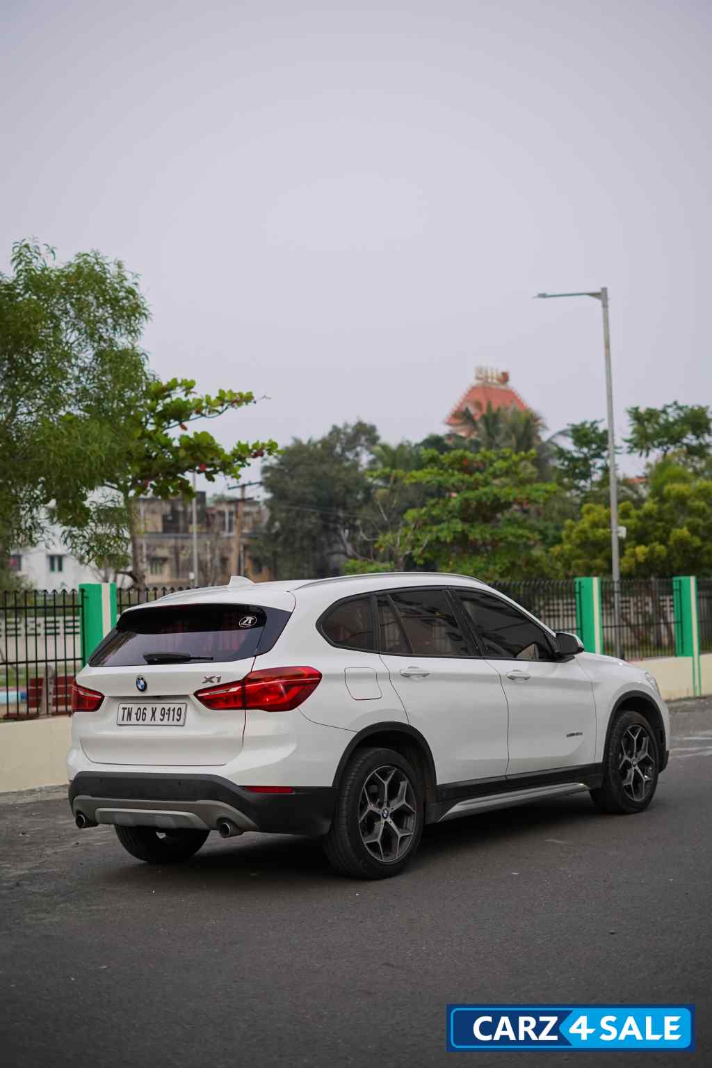 White BMW X1 sDrive X-Line