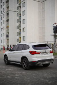 White BMW X1 sDrive X-Line