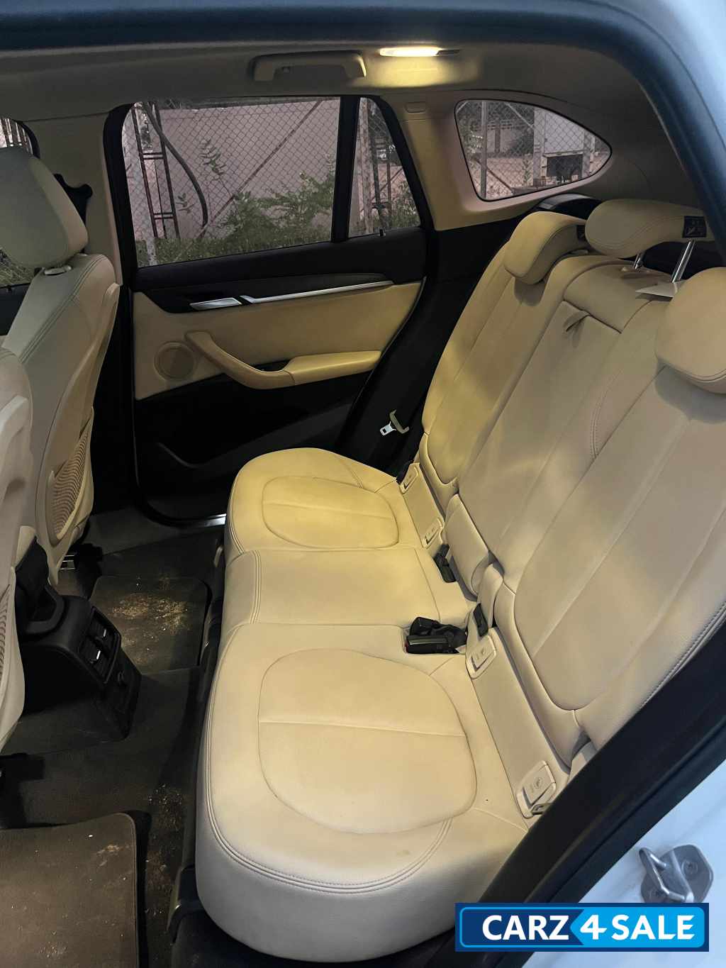 White BMW X1 sDrive X-Line