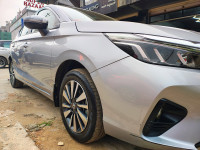 Silver Honda City V MT