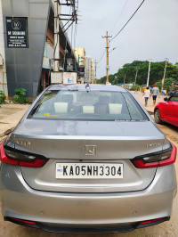 Silver Honda City V MT