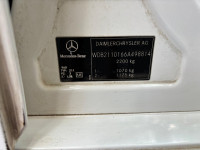 White Mercedes-Benz E-Class 270 cdi